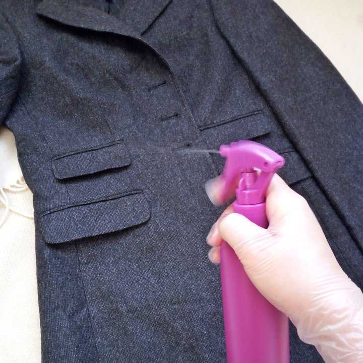 Как почистить пальто в домашних условиях: шерстяное, драповое, кашемир