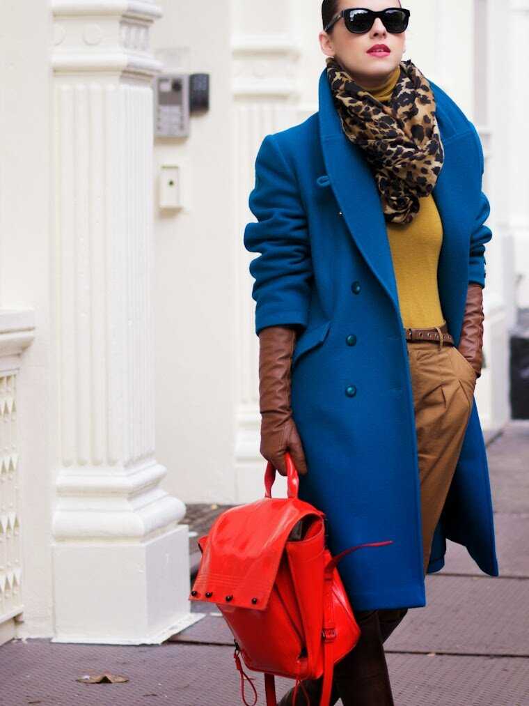 Синее женское пальто, с чем носить: с каким шарфом, платком, с какой шапкой, сумкой? синее пальто в ламода и алиэкспресс на русском языке: каталог, как выбрать и заказать?