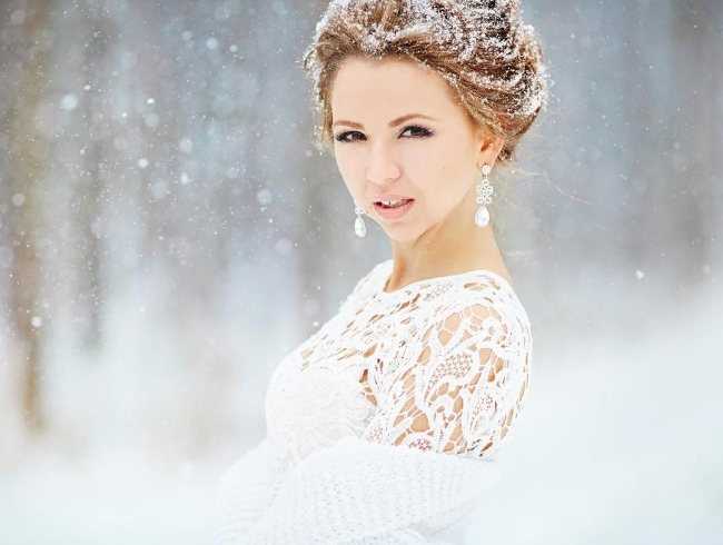Модное свадебное платье для зимы 2021 года: мега тренды фото - модный журнал