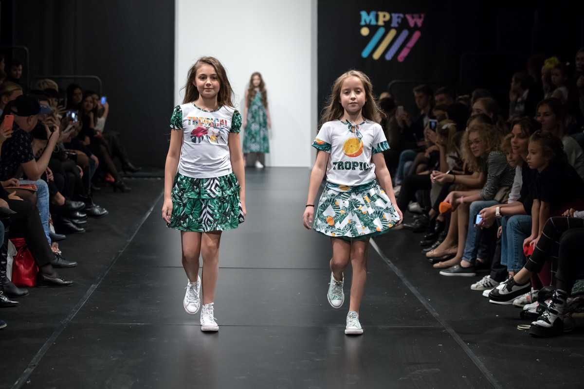 Мода 2022 для подростков: тренды, основные тенденции, фото, новинки