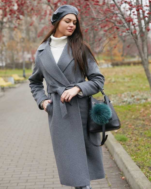 Пальто и шапки сочетание женские