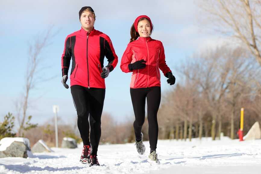 Как правильно носить одежду для зимних видов спорта — подбираем слои