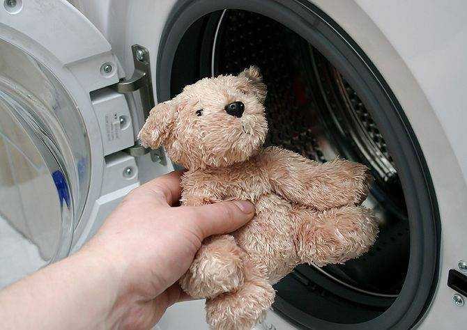 Как стирать мягкие игрушки: в стиральной машине, вручную