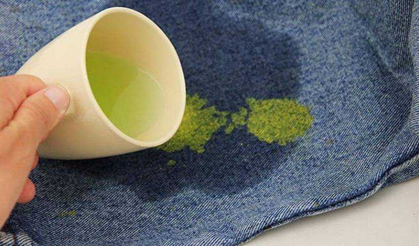 Как отстирать акварельные краски с одежды в домашних условиях