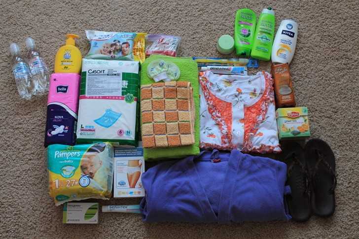 Собираем сумку в роддом: список необходимых вещей для мамы и малыша