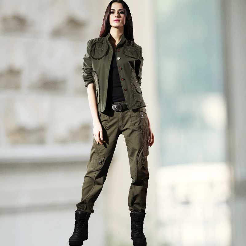Стиль «милитари» в женской одежде и фото стиля «милитари»-2022 для девушек и женщин