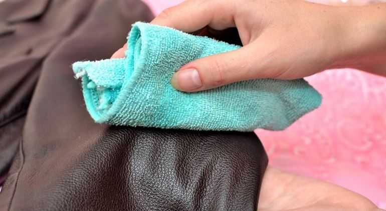 Как почистить пиджак своими силами и обойтись без стирки
