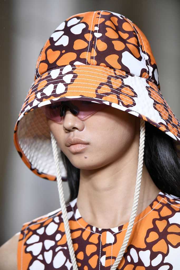 Обзор самых модных женских шапок на осень-зиму 2021-2022: главные тренды и новинки шапок