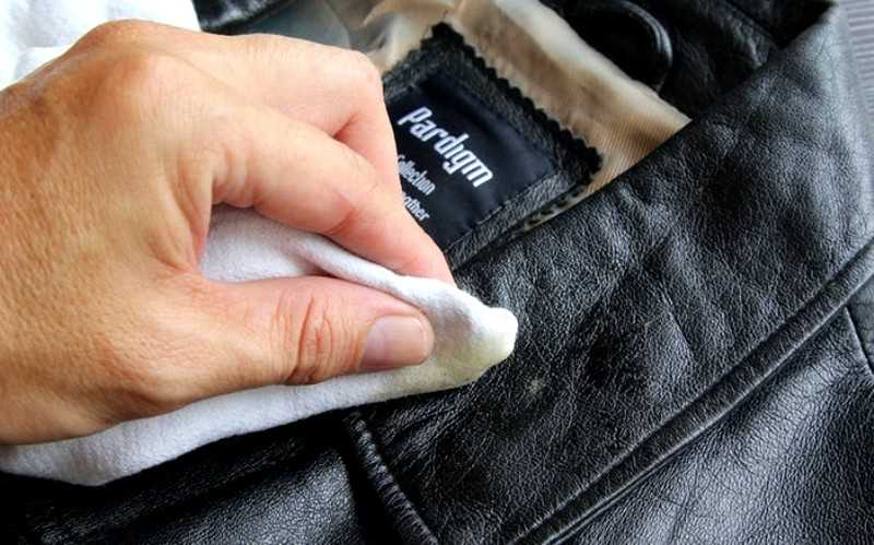 Как стирать пиджак в стиральной машине и вручную