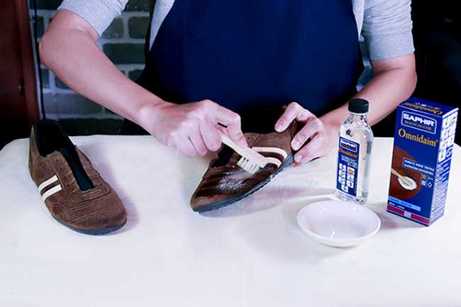 Как чистить нубук в домашних условиях: чем почистить сапоги и ботинки, советы по чистке нубуковой обуви | domovoda.club
