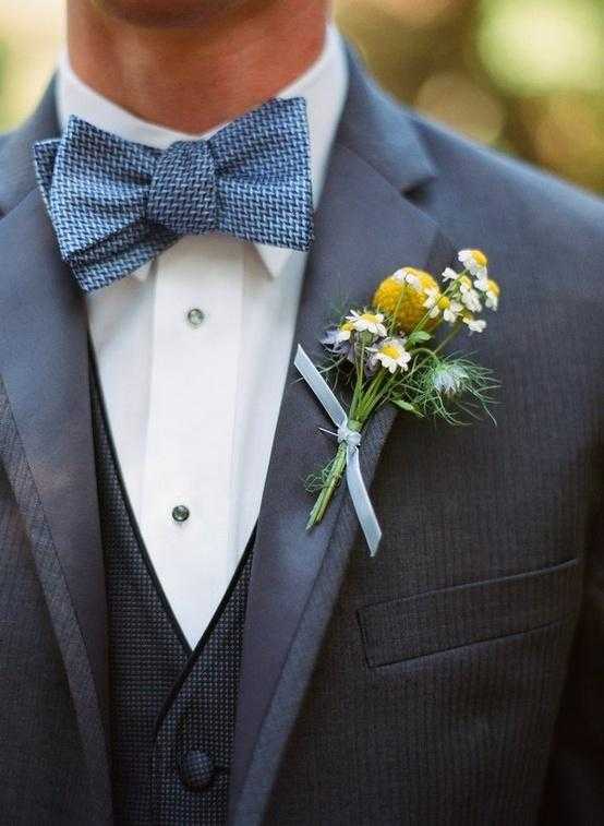 Галстук на свадьбу жениху под синий костюм