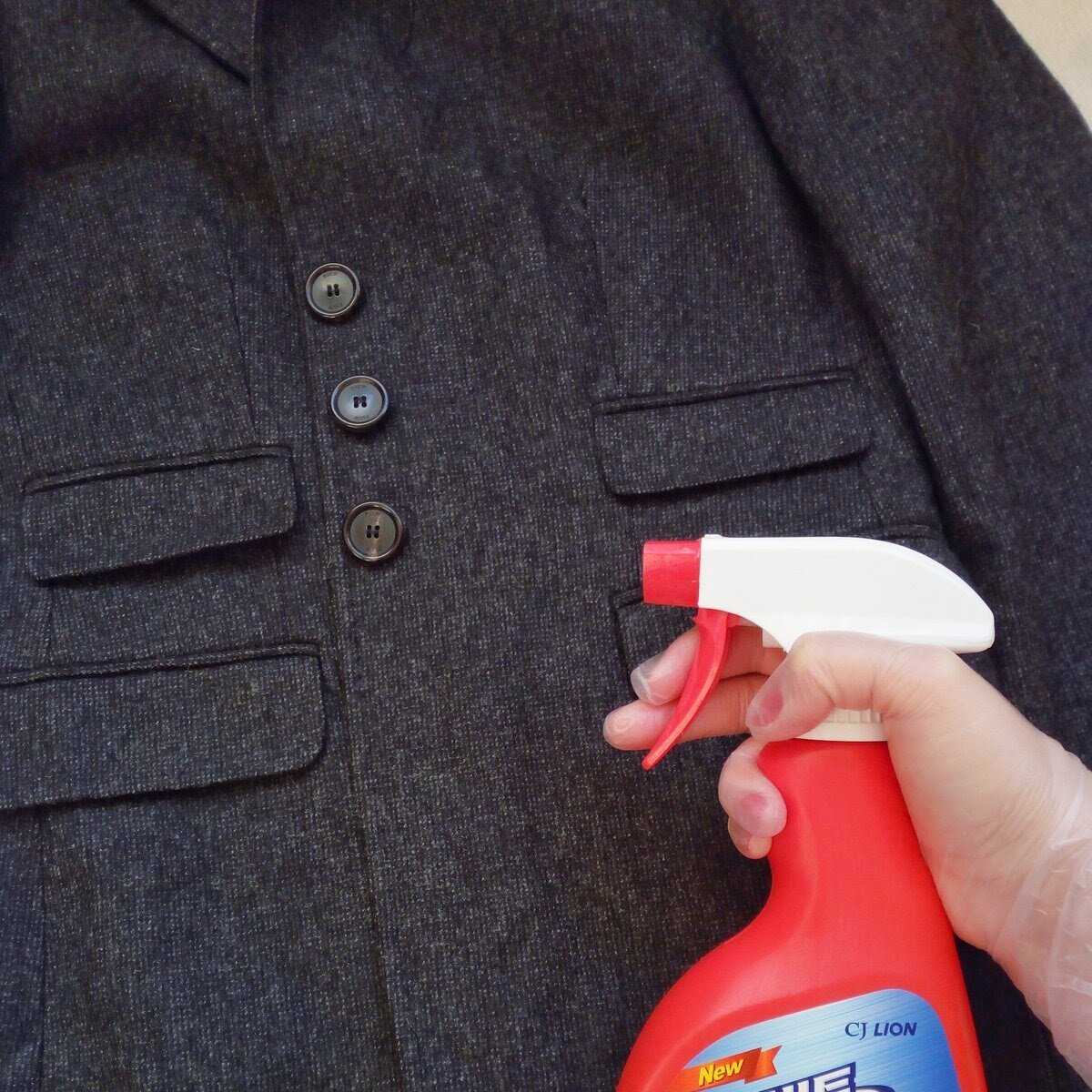 Как почистить шерстяное пальто в домашних условиях от грязи без стирки?