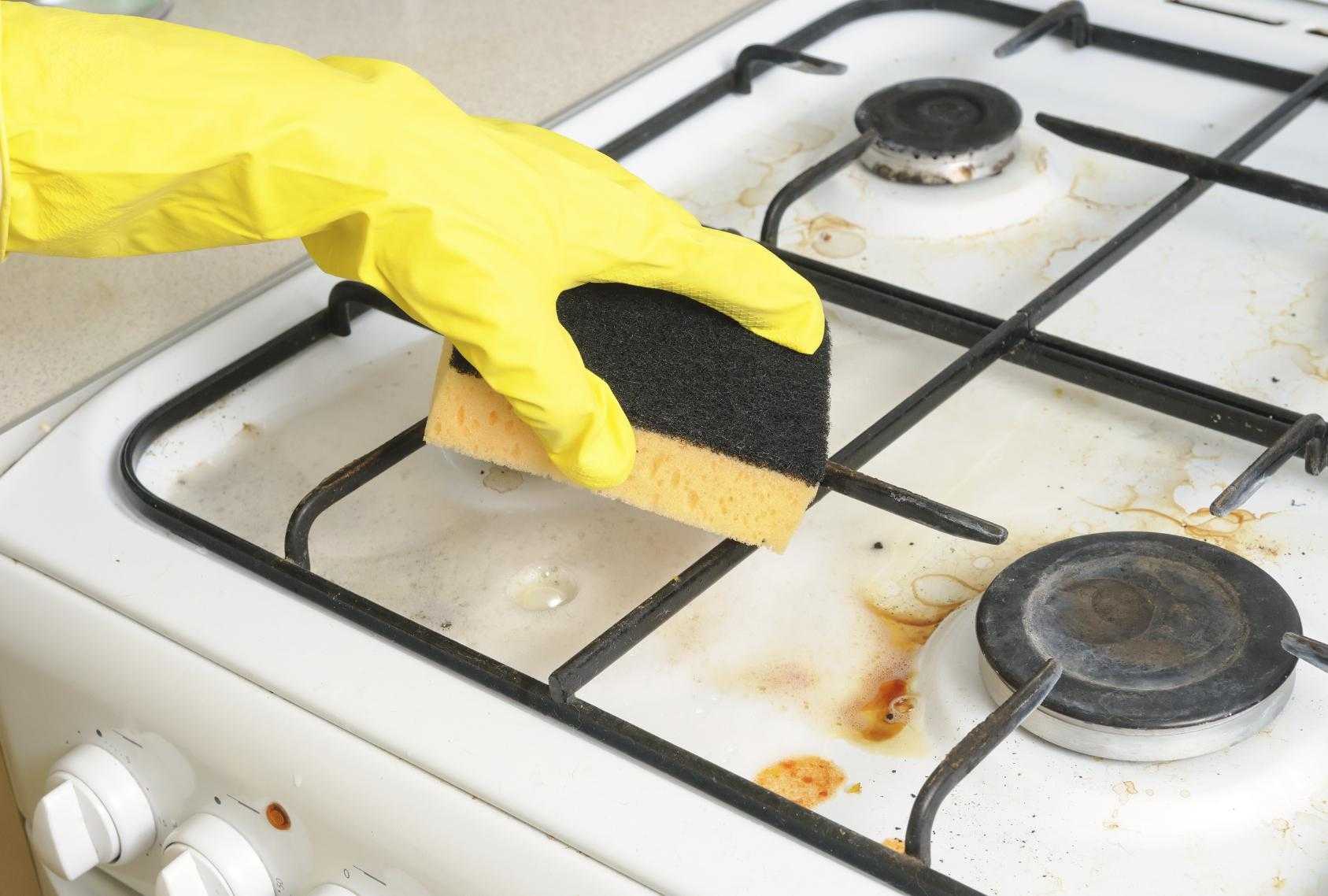Как очистить плиту от жира и нагара
